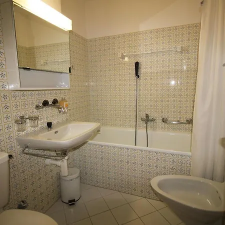 דירה Residenza Lagrev 1 1 2 Zimmerwohnung Nr 011 - Typ 15a - Hochparterre - N W סילס מריה