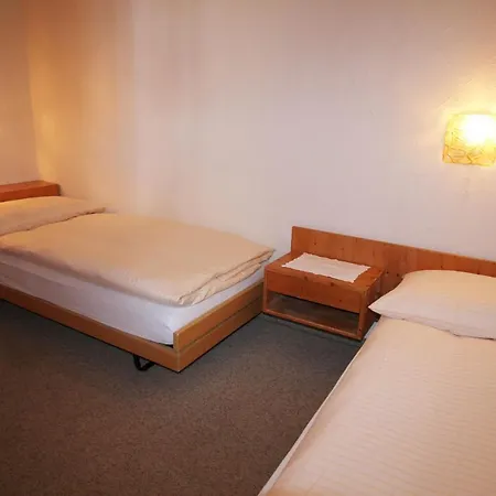 Residenza Lagrev 1 1 2 Zimmerwohnung Nr 011 - Typ 15a - Hochparterre - N W Sils Maria