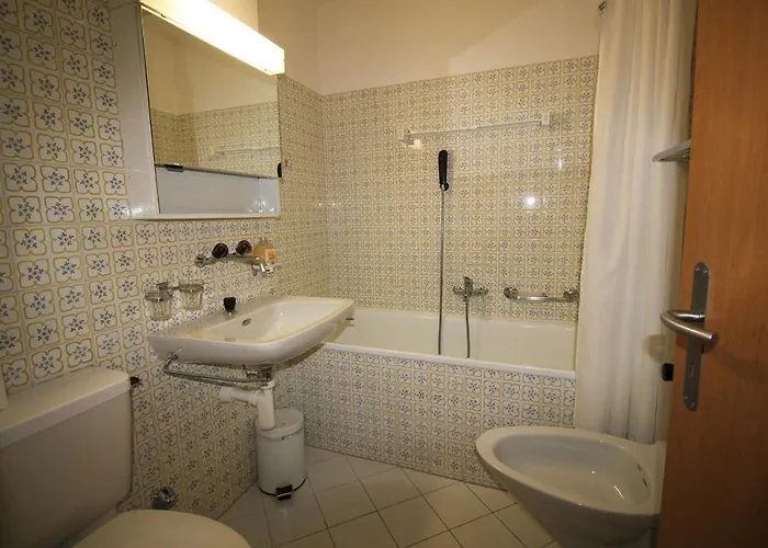 Διαμέρισμα Residenza Lagrev 1 1 2 Zimmerwohnung Nr 011 - Typ 15a - Hochparterre - N W Sils Maria